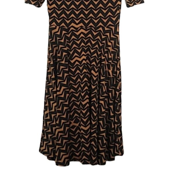 LuLaRoe Chevron Geometric Nicole Dress Fit & Flare Black & Gold Size Medium - Picture 9 of 11